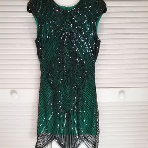 Emerald Green & Black beaded & sequin dress👗*